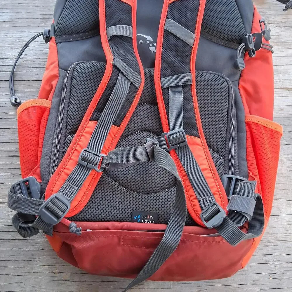 Vanguard Reno 48 Orange DSLR Camera & Tablet Carry Bag Backpack - No Inserts